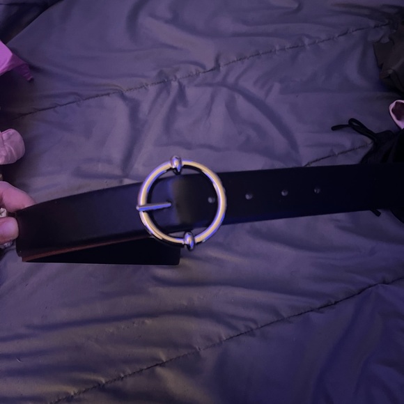 Forever 21 silver buckle belt - Picture 2 of 4